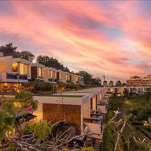 https://the-sterling-villas.hotelsseminyak.net