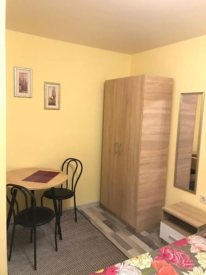 Апартаменты Киев сдам посуточно ул Доброхотова 28 Daily rent Kyiv st Dobrokhotova 28